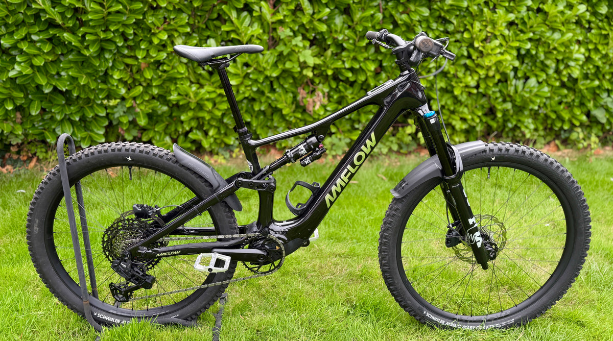 AMFLOW PX CARBON 700WH | 2027 | MEDIUM | 491 MILES | DJi AVINOX M2-S