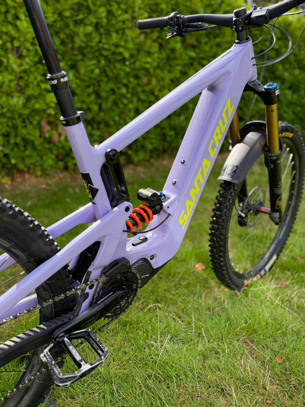 Santa Cruz Bullit CC MX | Large | Upgraded | Spare Battery