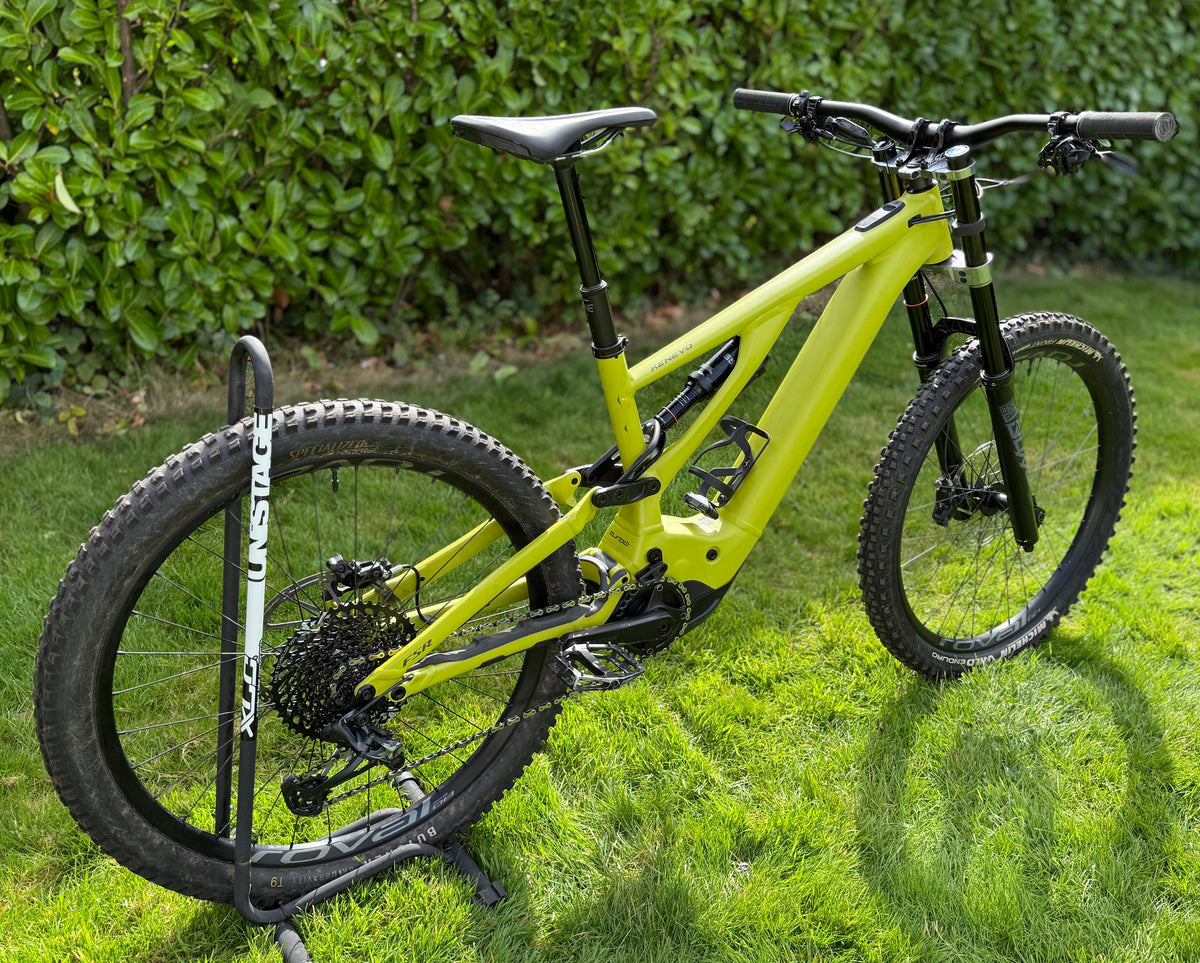 Specialized Kenevo Expert | Medium | MASTERMIND TCU | LOW miles