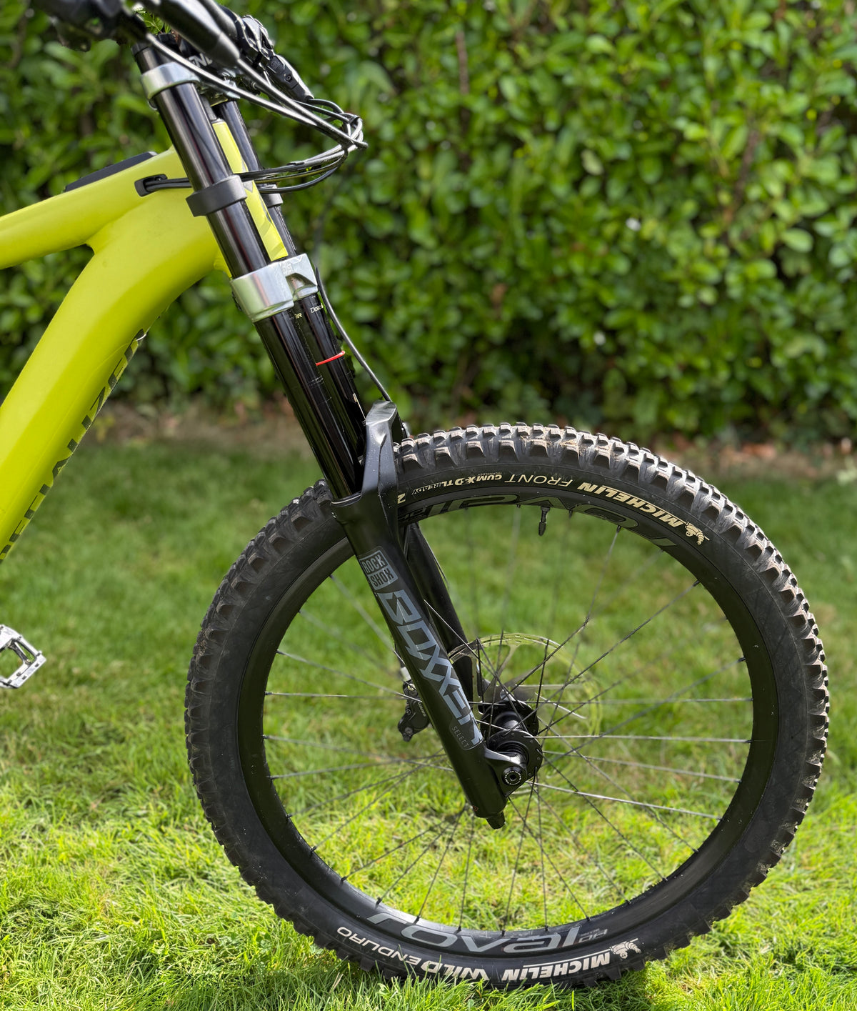 Specialized Kenevo Expert | Medium | MASTERMIND TCU | LOW miles