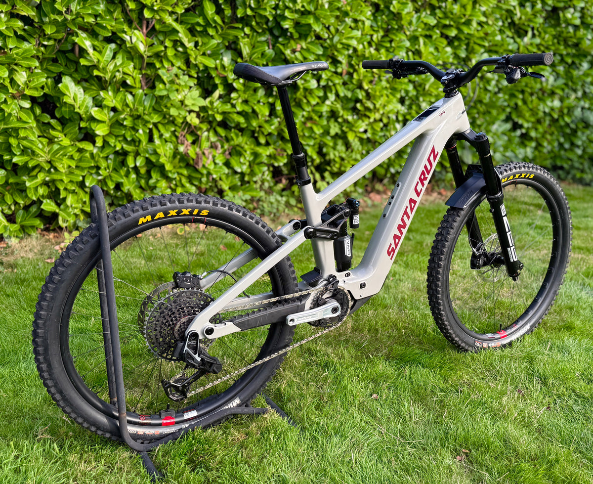 2026 Santa Cruz Vala | Size Medium | HUGE SPEC | Bosch Gen 5 120nm | Low Miles