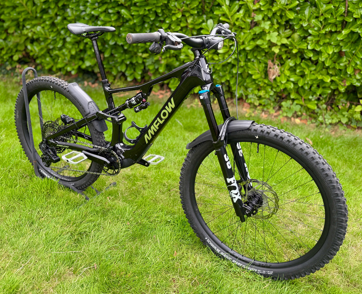 AMFLOW PX CARBON 700WH | 2027 | MEDIUM | 491 MILES | DJi AVINOX M2-S