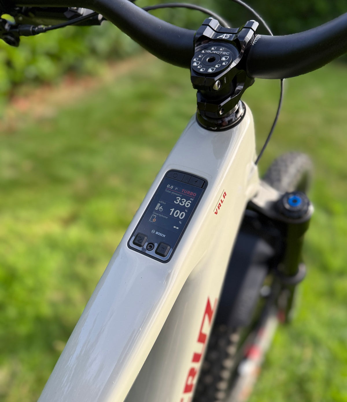 2026 Santa Cruz Vala | Size Medium | HUGE SPEC | Bosch Gen 5 120nm | Low Miles
