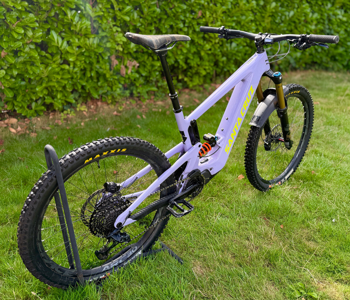 Santa Cruz Bullit CC MX | Large | Upgraded | Spare Battery