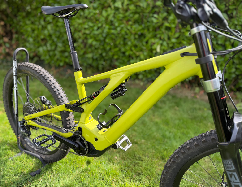 Specialized Kenevo Expert | Medium | MASTERMIND TCU | LOW miles