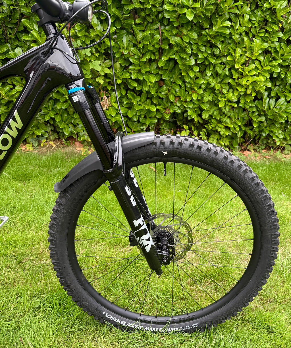 AMFLOW PX CARBON 700WH | 2027 | MEDIUM | 491 MILES | DJi AVINOX M2-S