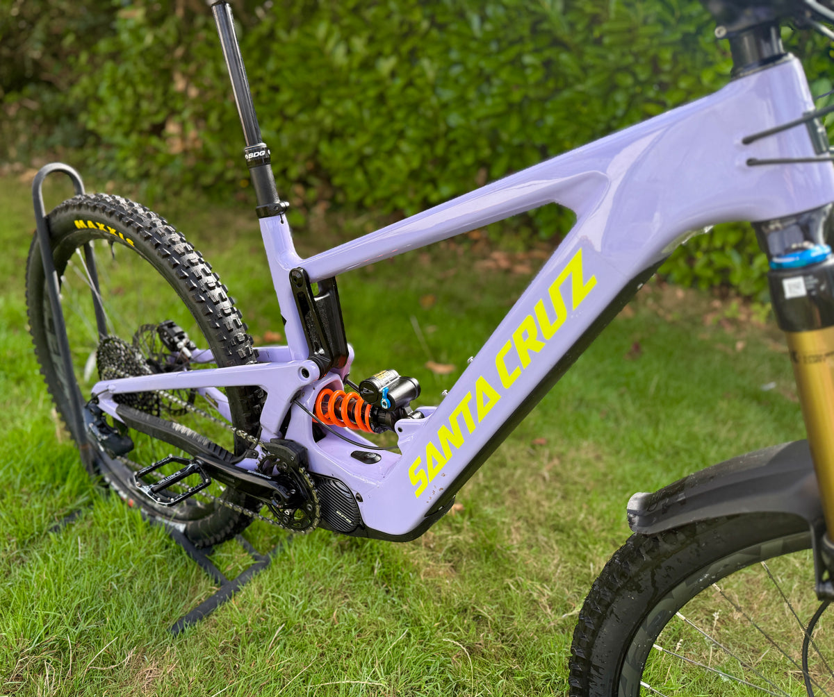 Santa Cruz Bullit CC MX | Large | Upgraded | Spare Battery