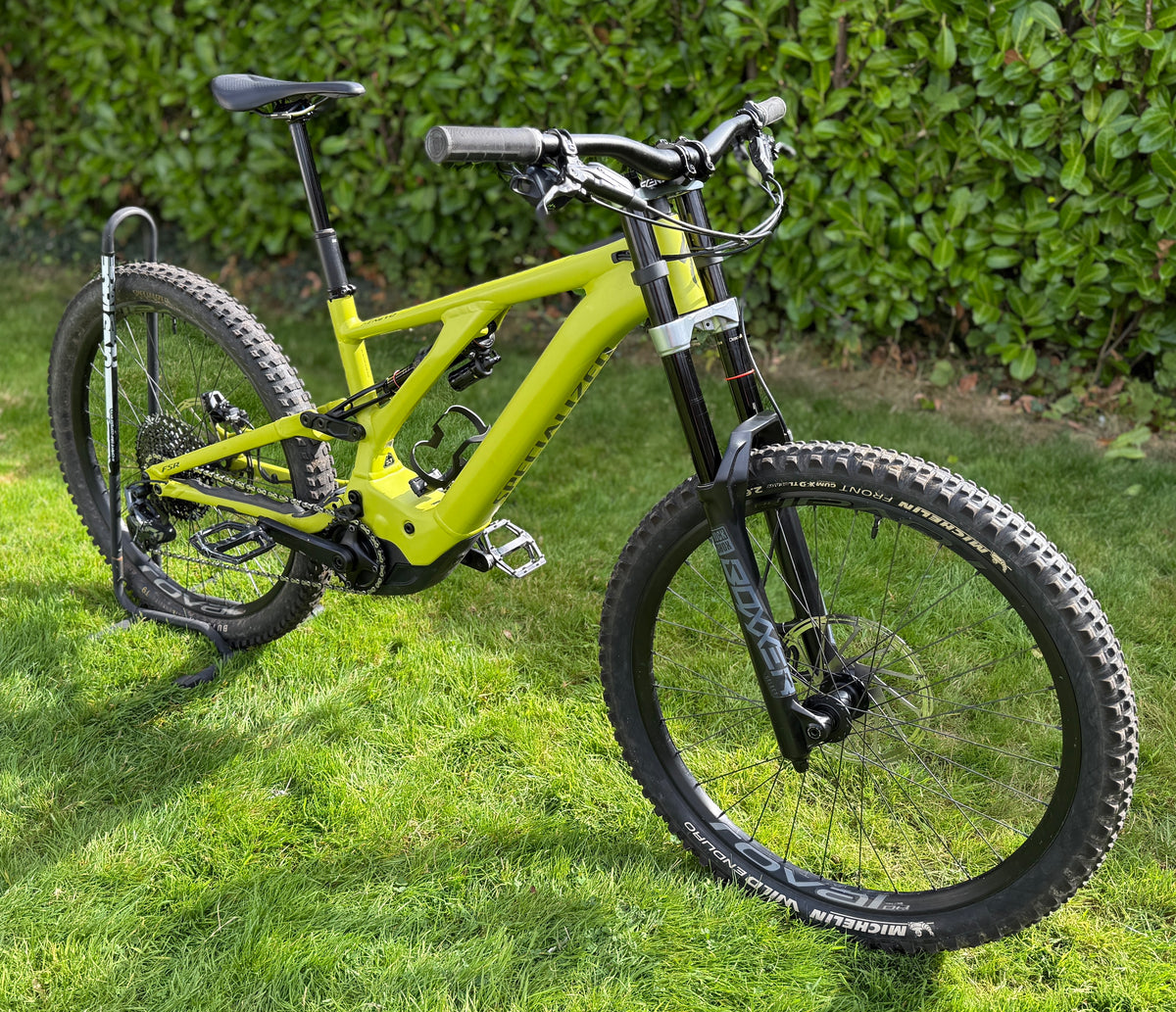 Specialized Kenevo Expert | Medium | MASTERMIND TCU | LOW miles